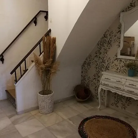 Apartment H&h Habita House