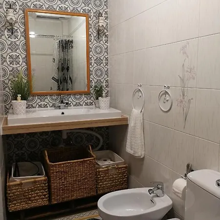 H&h Habita House